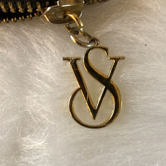 Victoria’s Secret Gold Shimmering Bag - Picture 4 of 11